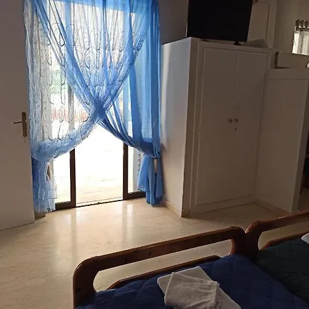 Orelia Garden - * Tolón